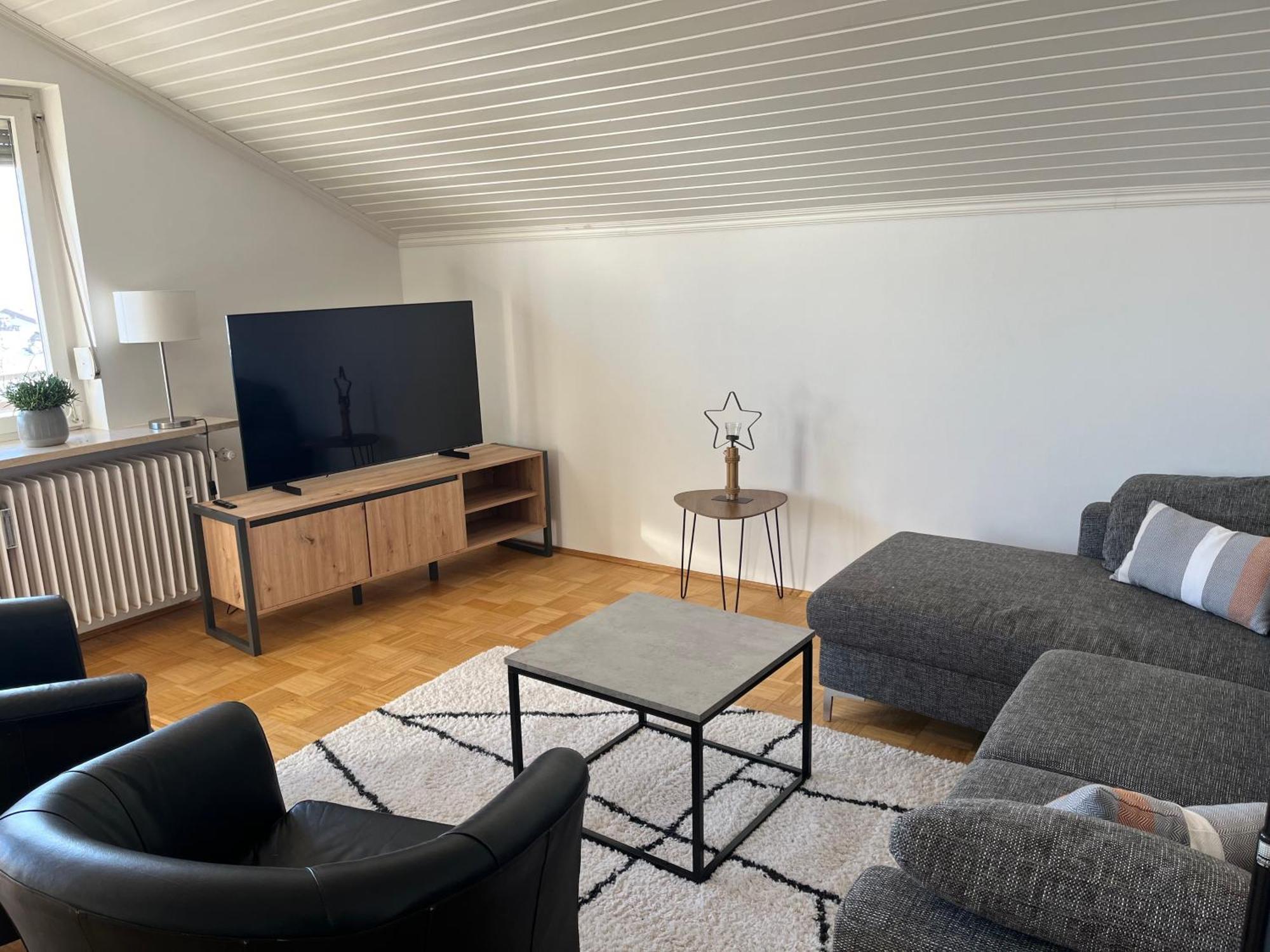 Helle, Ruhige Ferienwohnung Mit Balkon Bad Tolz Exterior photo