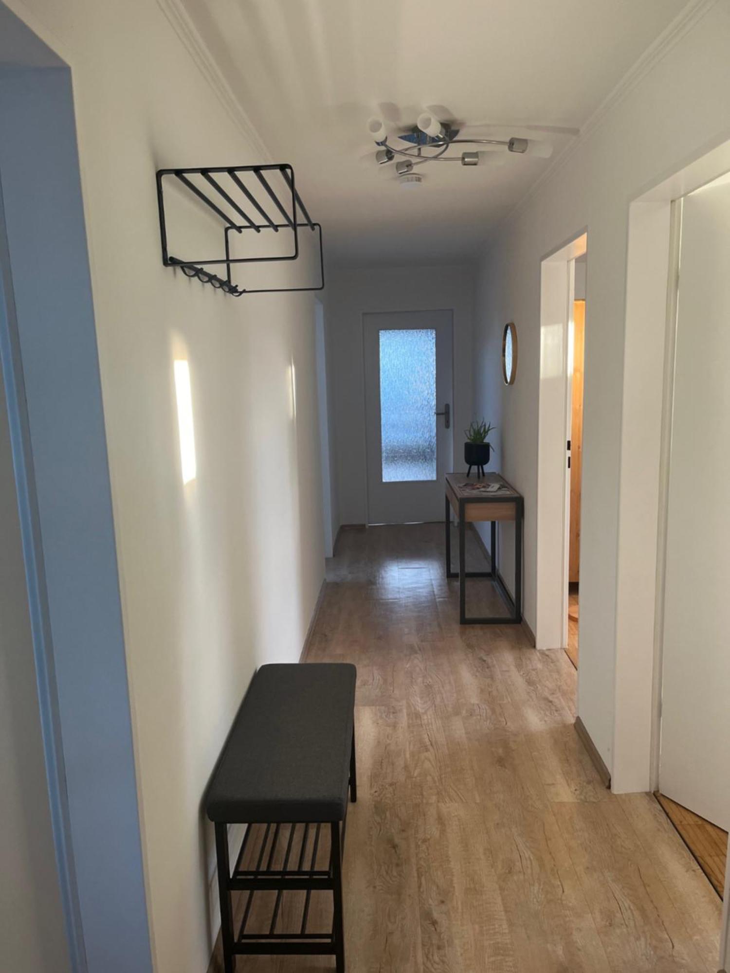 Helle, Ruhige Ferienwohnung Mit Balkon Bad Tolz Exterior photo